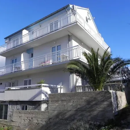 Trogrli - One-bedroom With Balcony Apartament *